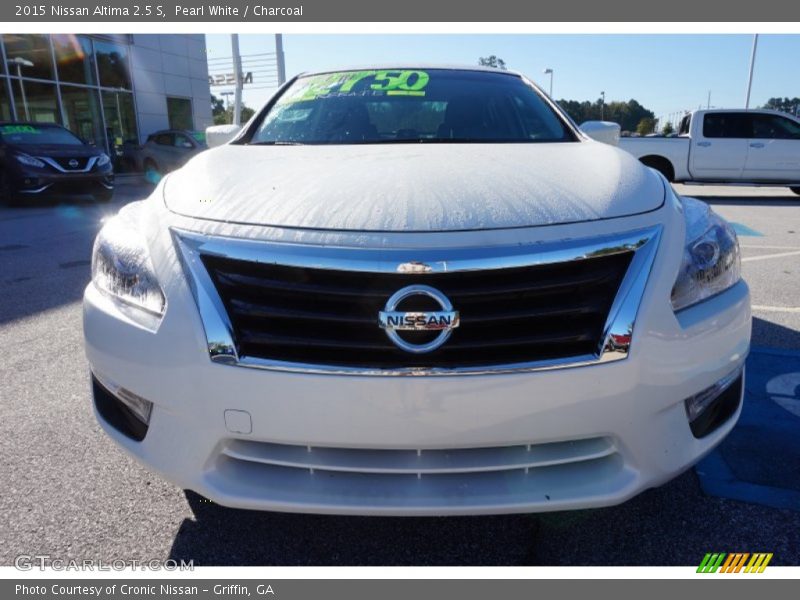 Pearl White / Charcoal 2015 Nissan Altima 2.5 S