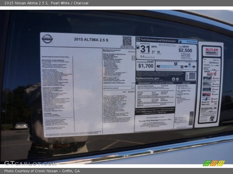 Pearl White / Charcoal 2015 Nissan Altima 2.5 S