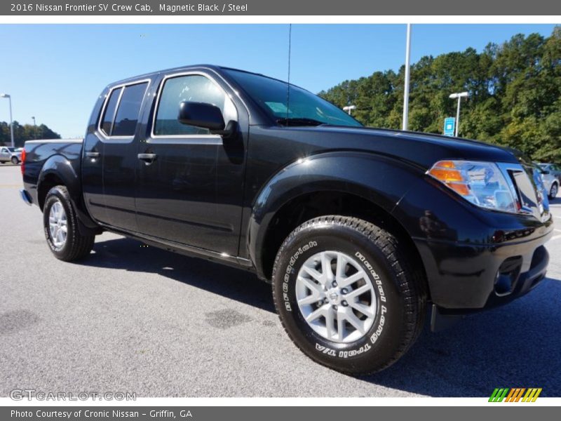 Front 3/4 View of 2016 Frontier SV Crew Cab