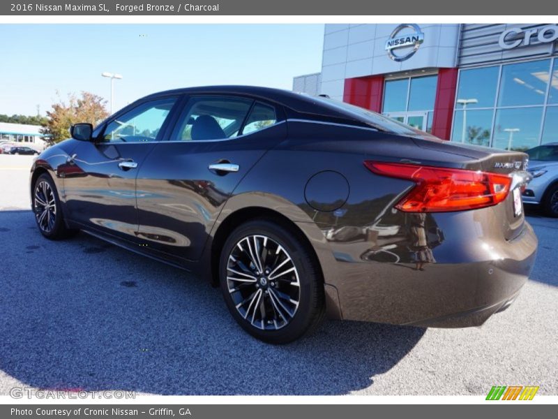 Forged Bronze / Charcoal 2016 Nissan Maxima SL