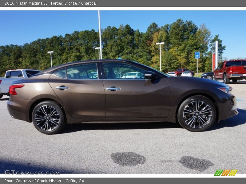 Forged Bronze / Charcoal 2016 Nissan Maxima SL