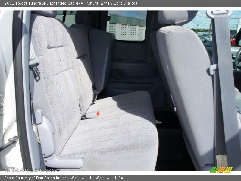 Natural White / Light Charcoal 2001 Toyota Tundra SR5 Extended Cab 4x4