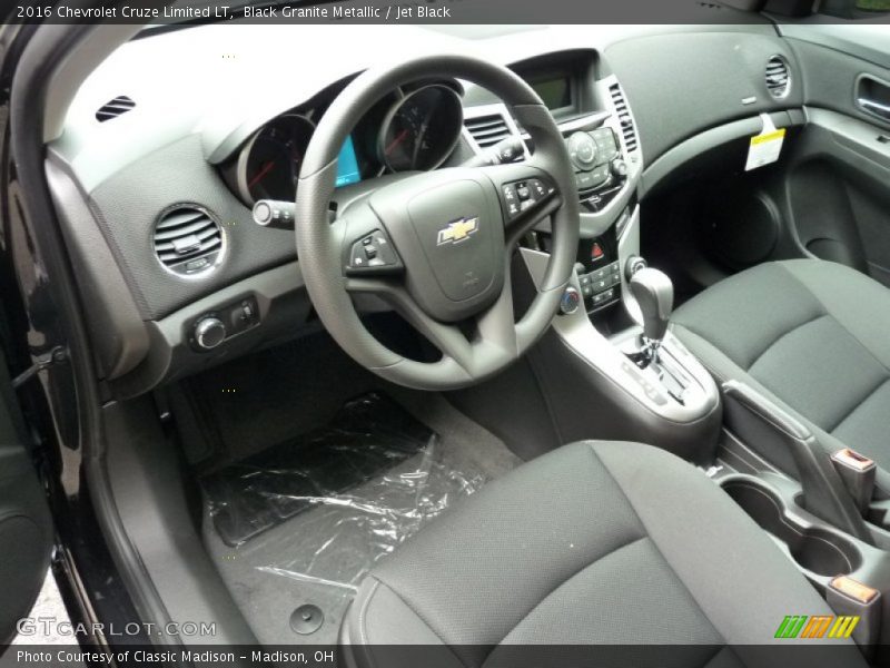 Black Granite Metallic / Jet Black 2016 Chevrolet Cruze Limited LT
