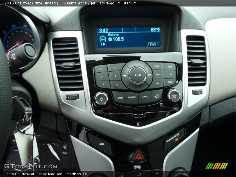 Summit White / Jet Black/Medium Titanium 2016 Chevrolet Cruze Limited LS
