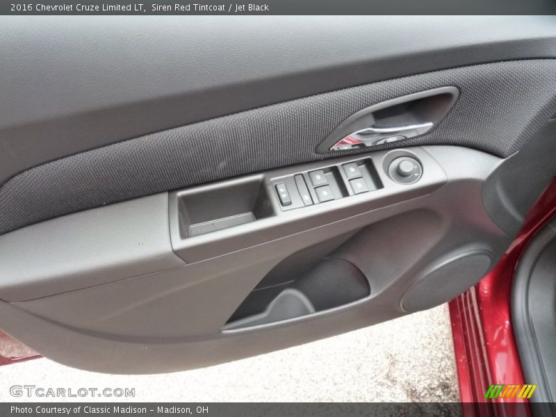 Siren Red Tintcoat / Jet Black 2016 Chevrolet Cruze Limited LT