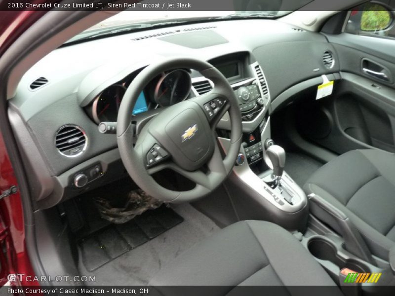 Siren Red Tintcoat / Jet Black 2016 Chevrolet Cruze Limited LT