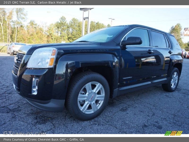 Front 3/4 View of 2015 Terrain SLE