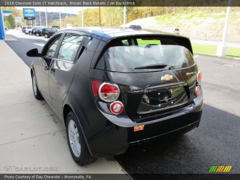Mosaic Black Metallic / Jet Black/Brick 2016 Chevrolet Sonic LT Hatchback
