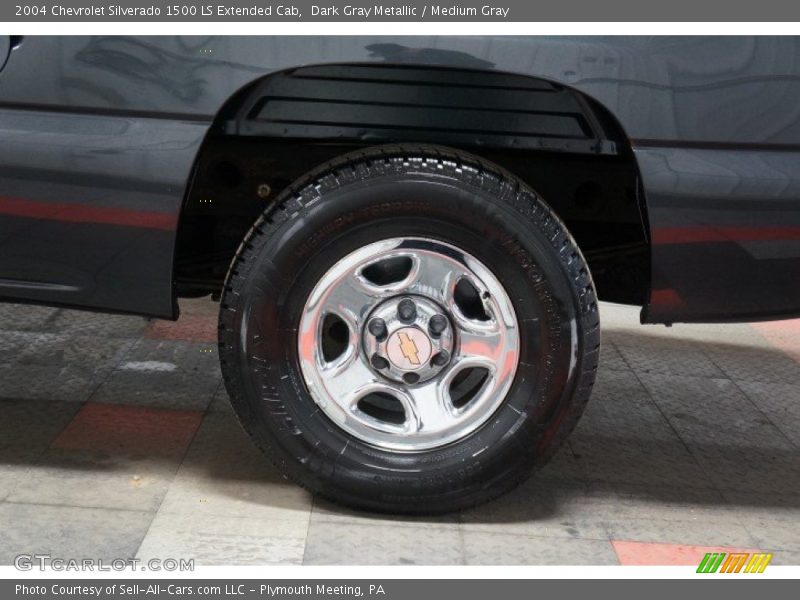 Dark Gray Metallic / Medium Gray 2004 Chevrolet Silverado 1500 LS Extended Cab
