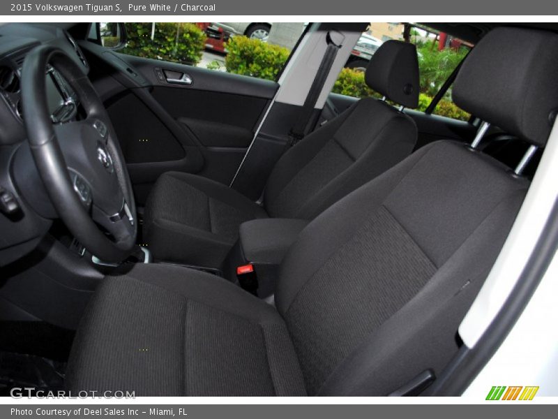 Pure White / Charcoal 2015 Volkswagen Tiguan S