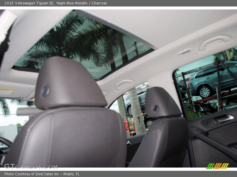 Night Blue Metallic / Charcoal 2015 Volkswagen Tiguan SE