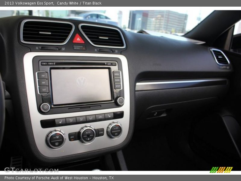 Candy White / Titan Black 2013 Volkswagen Eos Sport
