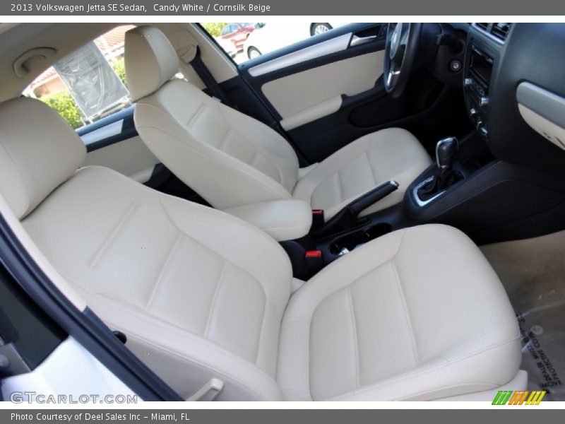 Candy White / Cornsilk Beige 2013 Volkswagen Jetta SE Sedan