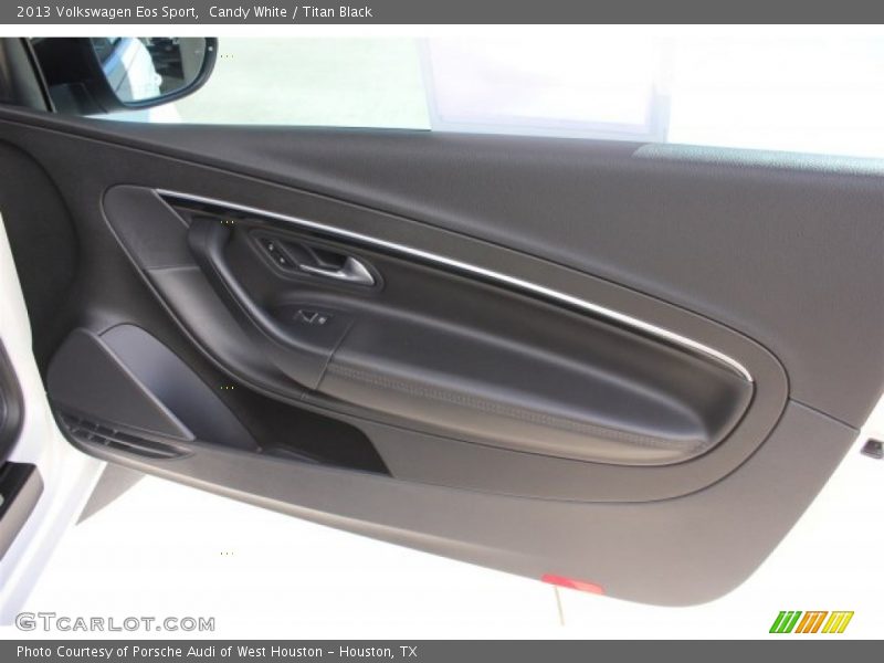 Candy White / Titan Black 2013 Volkswagen Eos Sport