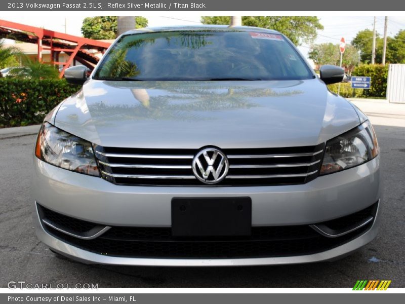 Reflex Silver Metallic / Titan Black 2013 Volkswagen Passat 2.5L S