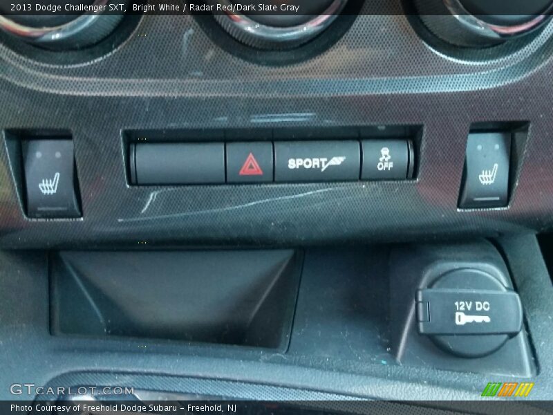 Bright White / Radar Red/Dark Slate Gray 2013 Dodge Challenger SXT