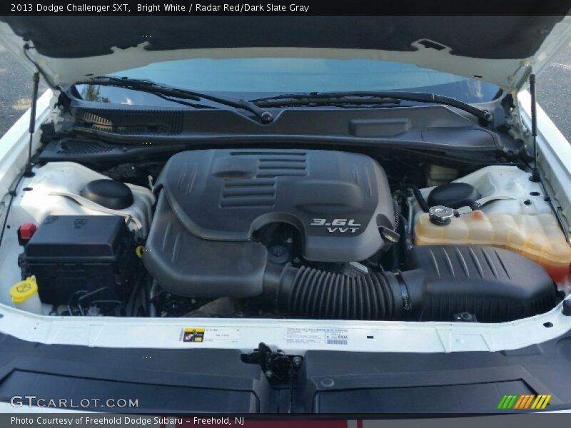 Bright White / Radar Red/Dark Slate Gray 2013 Dodge Challenger SXT