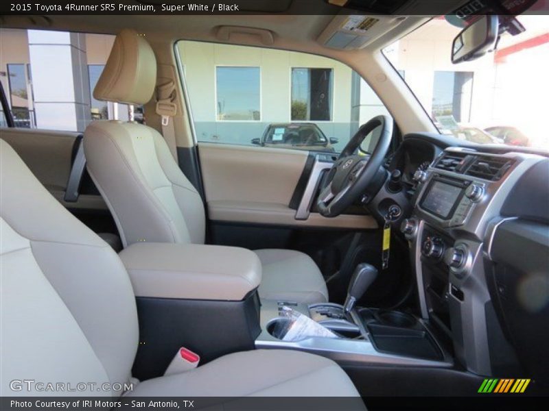 Super White / Black 2015 Toyota 4Runner SR5 Premium