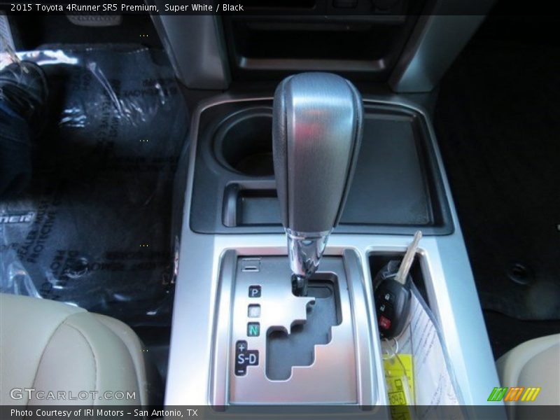 Super White / Black 2015 Toyota 4Runner SR5 Premium