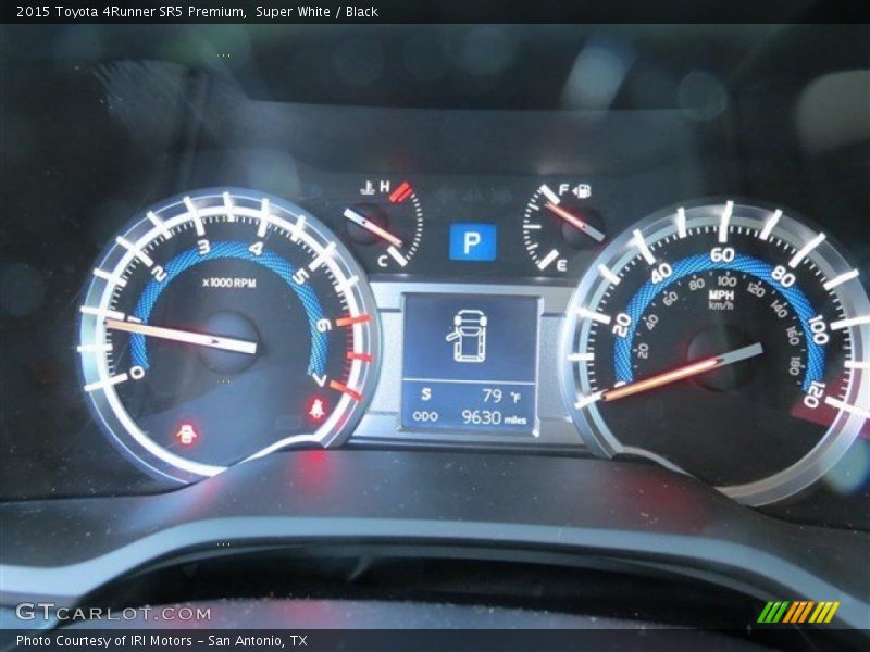 Super White / Black 2015 Toyota 4Runner SR5 Premium