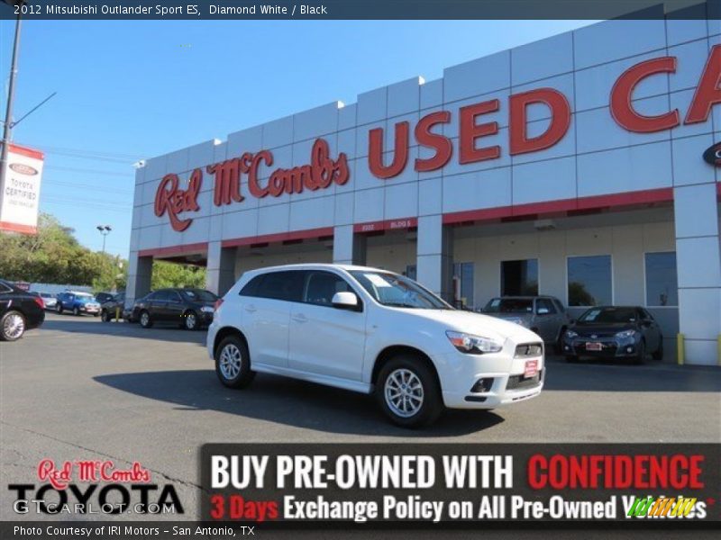 Diamond White / Black 2012 Mitsubishi Outlander Sport ES