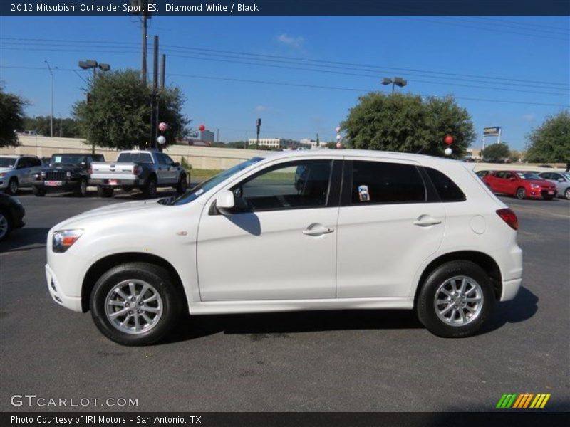 Diamond White / Black 2012 Mitsubishi Outlander Sport ES