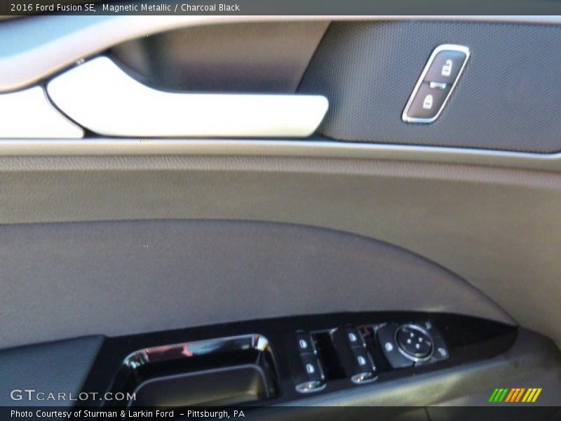 Magnetic Metallic / Charcoal Black 2016 Ford Fusion SE