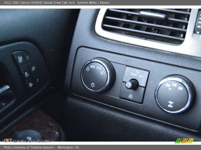 Summit White / Ebony 2012 GMC Sierra 2500HD Denali Crew Cab 4x4