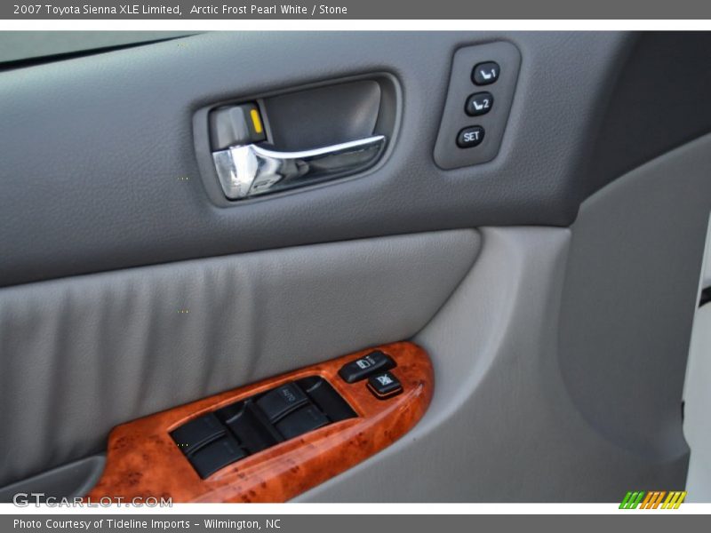 Arctic Frost Pearl White / Stone 2007 Toyota Sienna XLE Limited