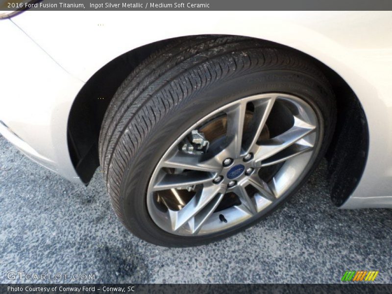 Ingot Silver Metallic / Medium Soft Ceramic 2016 Ford Fusion Titanium