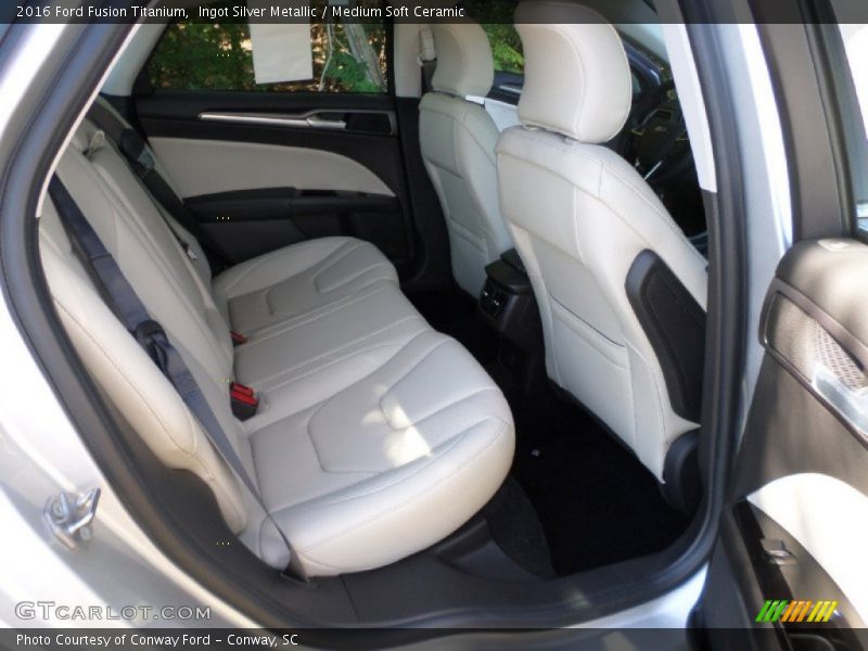 Ingot Silver Metallic / Medium Soft Ceramic 2016 Ford Fusion Titanium