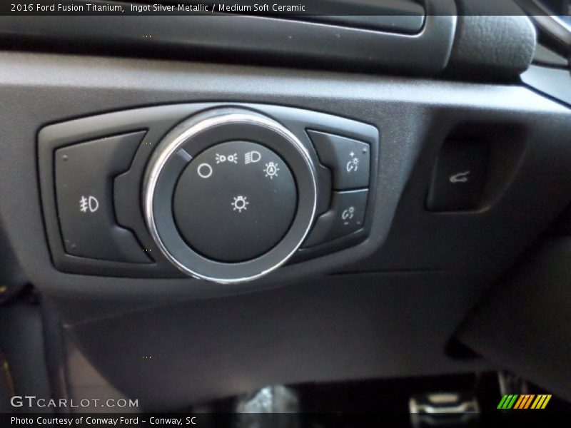 Ingot Silver Metallic / Medium Soft Ceramic 2016 Ford Fusion Titanium