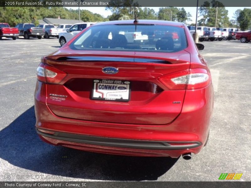 Ruby Red Metallic / Charcoal Black 2016 Ford Fusion SE