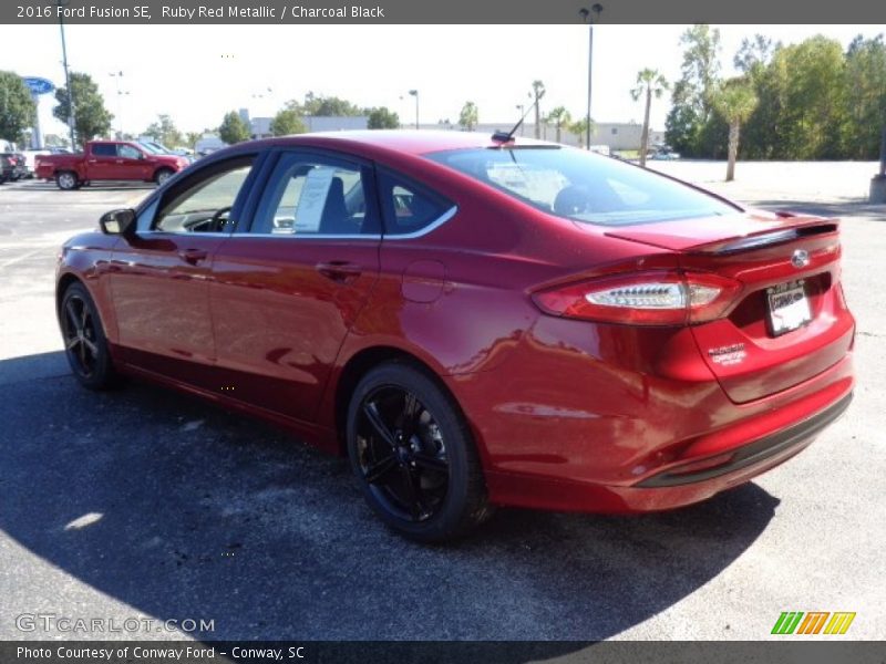 Ruby Red Metallic / Charcoal Black 2016 Ford Fusion SE