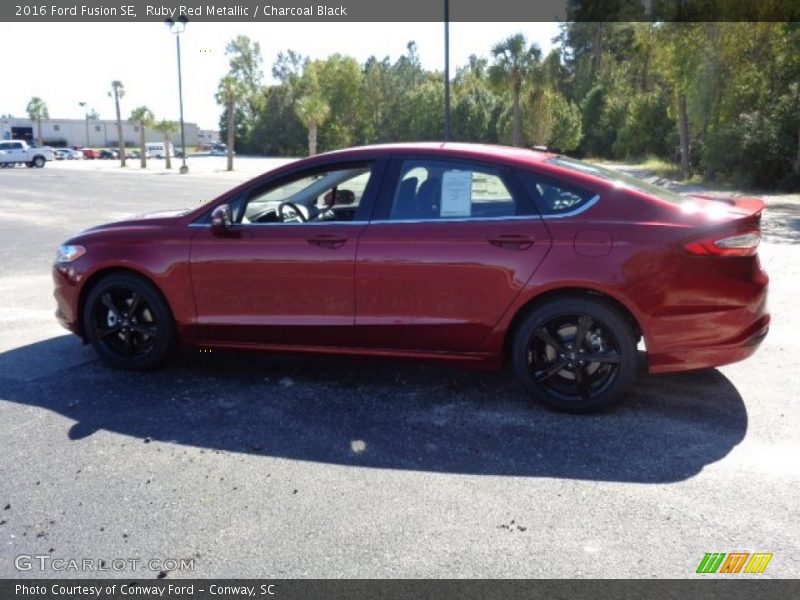 Ruby Red Metallic / Charcoal Black 2016 Ford Fusion SE