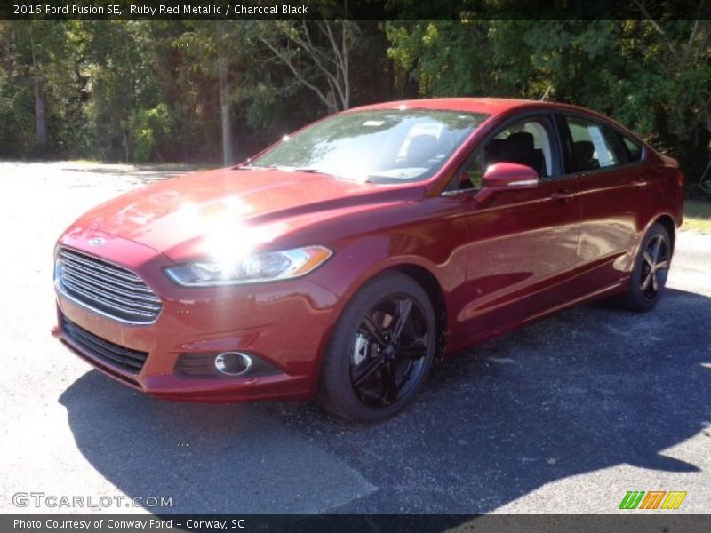 Ruby Red Metallic / Charcoal Black 2016 Ford Fusion SE