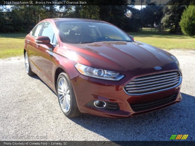 Bronze Fire Metallic / Charcoal Black 2016 Ford Fusion SE