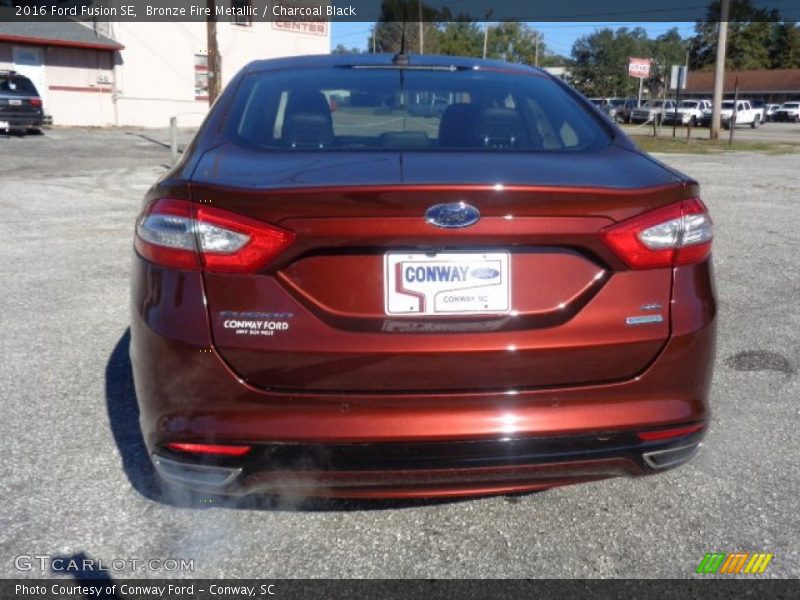 Bronze Fire Metallic / Charcoal Black 2016 Ford Fusion SE