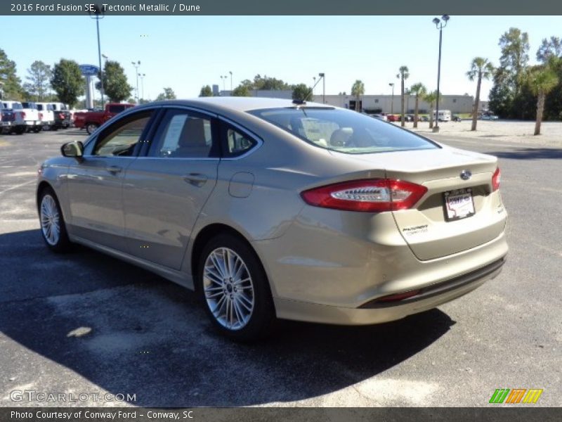 Tectonic Metallic / Dune 2016 Ford Fusion SE