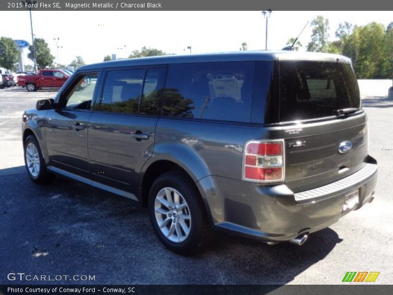 Magnetic Metallic / Charcoal Black 2015 Ford Flex SE