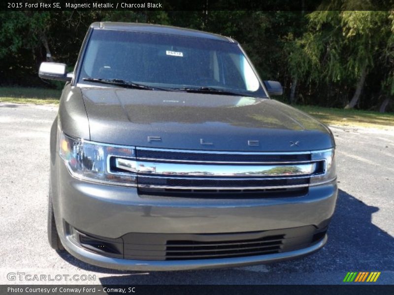 Magnetic Metallic / Charcoal Black 2015 Ford Flex SE