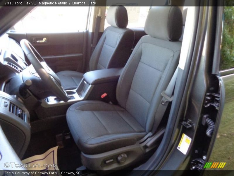 Magnetic Metallic / Charcoal Black 2015 Ford Flex SE