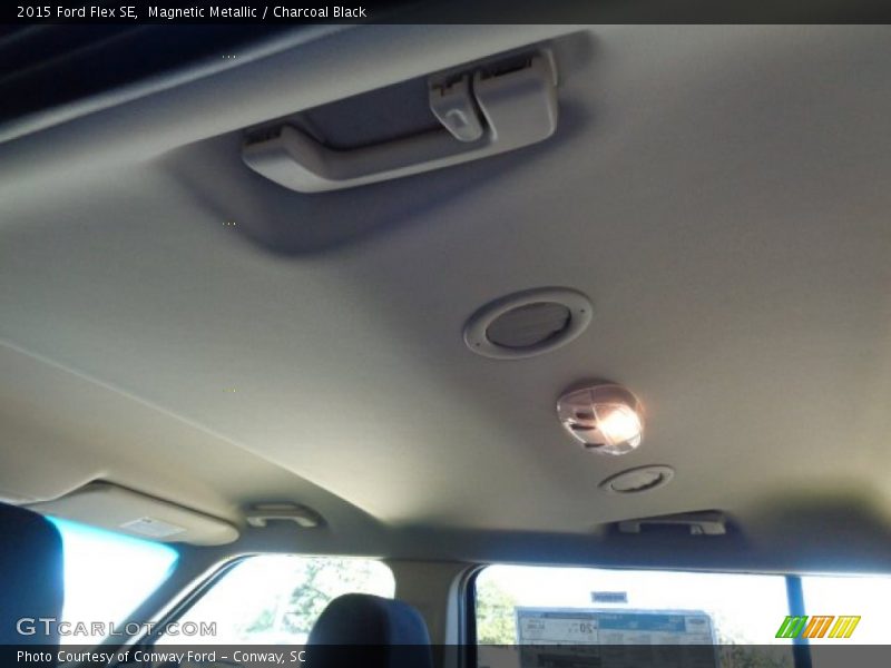 Magnetic Metallic / Charcoal Black 2015 Ford Flex SE