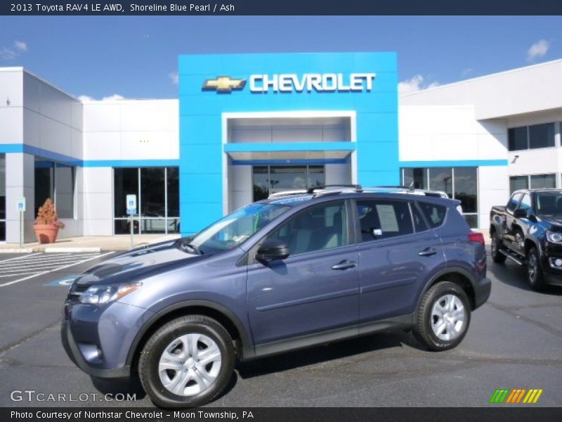 Front 3/4 View of 2013 RAV4 LE AWD