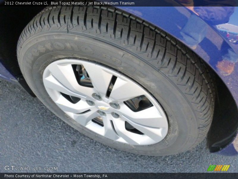 Blue Topaz Metallic / Jet Black/Medium Titanium 2012 Chevrolet Cruze LS