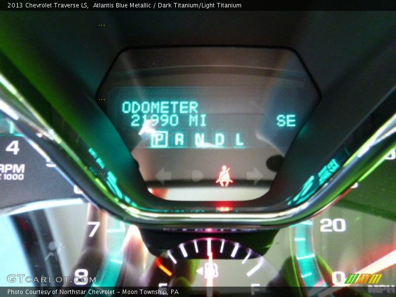 Atlantis Blue Metallic / Dark Titanium/Light Titanium 2013 Chevrolet Traverse LS