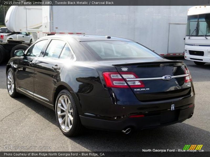 Tuxedo Black Metallic / Charcoal Black 2015 Ford Taurus Limited AWD