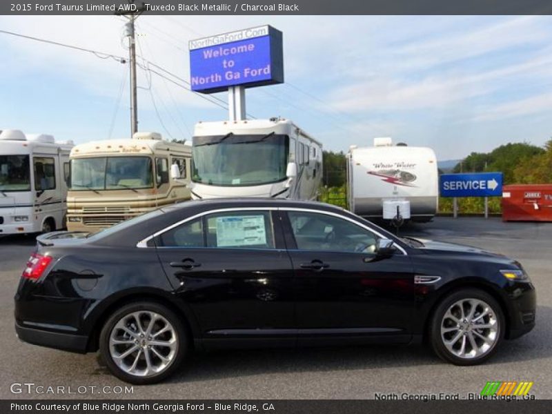 Tuxedo Black Metallic / Charcoal Black 2015 Ford Taurus Limited AWD