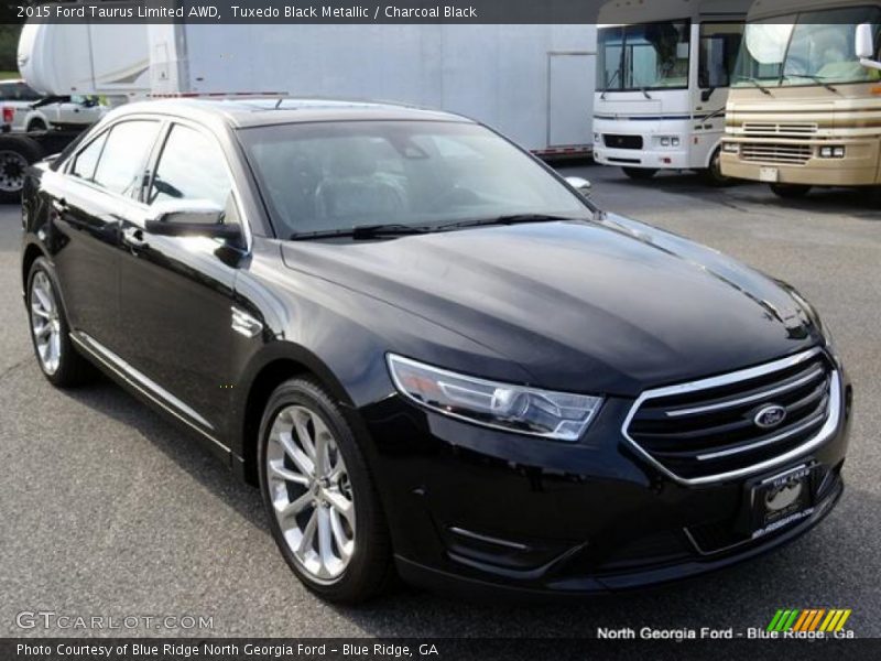 Tuxedo Black Metallic / Charcoal Black 2015 Ford Taurus Limited AWD