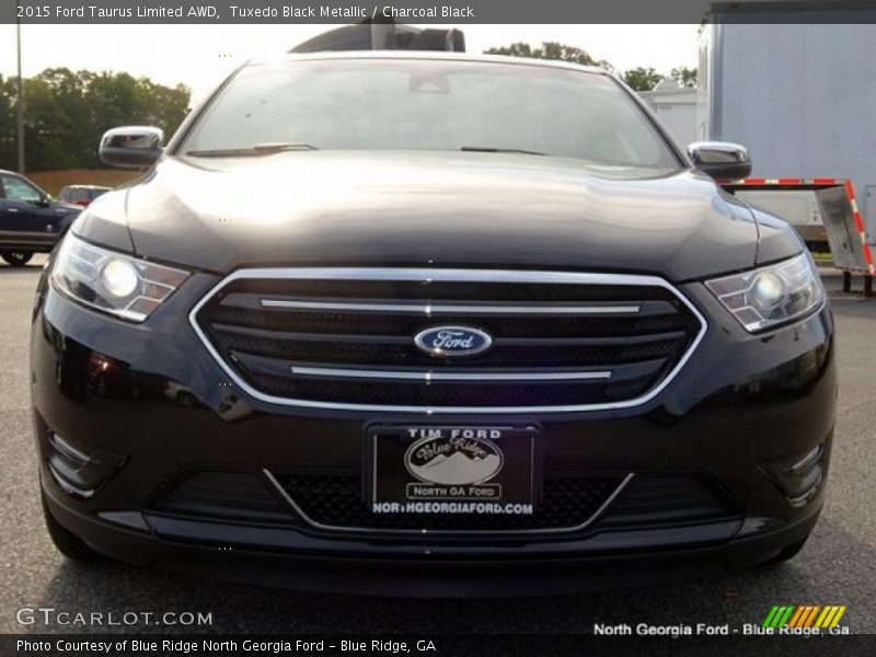Tuxedo Black Metallic / Charcoal Black 2015 Ford Taurus Limited AWD
